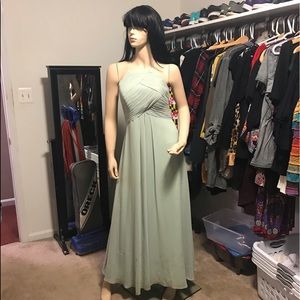 Pretty Bridesmaid Dress size 5/7 Sage Green